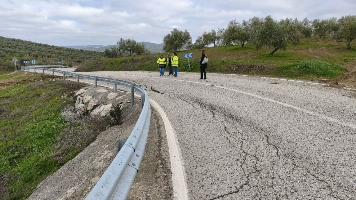En Córdoba se prevé un miércoles difícil con diez carreteras bloqueadas por cortes totales