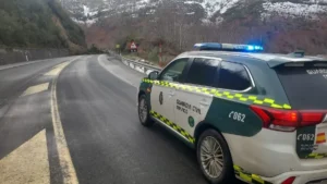 carreteras en León: nieve en la N-630, cortes en túneles de la AP-66