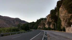 Tráfico en Vélez de Benaudalla e Izbor hoy: corte total en la A-44 y colapso por obras