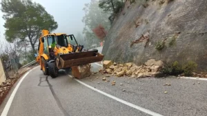 Cortes de tráfico en Valencia hoy 21 de febrero: retenciones en la CV-30 y V-30, y cortes totales por obras en Chera y Paterna
