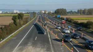 Ourense bajo el impacto de las obras y el firme: cortes en la AG-53 y restricciones en la Autovía de las Rías Baixas