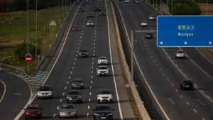 Caos matinal en la A-1 y visibilidad nula en la Sierra de Madrid: situación conflictiva este sábado