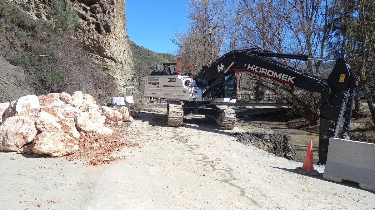 Alerta en las carreteras de Granada: 76 incidencias activas por nieve, inundaciones y obras