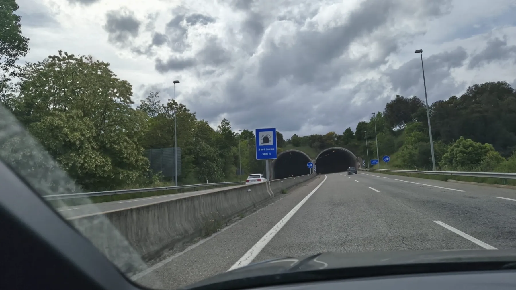 Accidente en la C-35 en Vidreres (Girona) corta un carril sentido Llagostera y provoca 4 km de tráfico lento