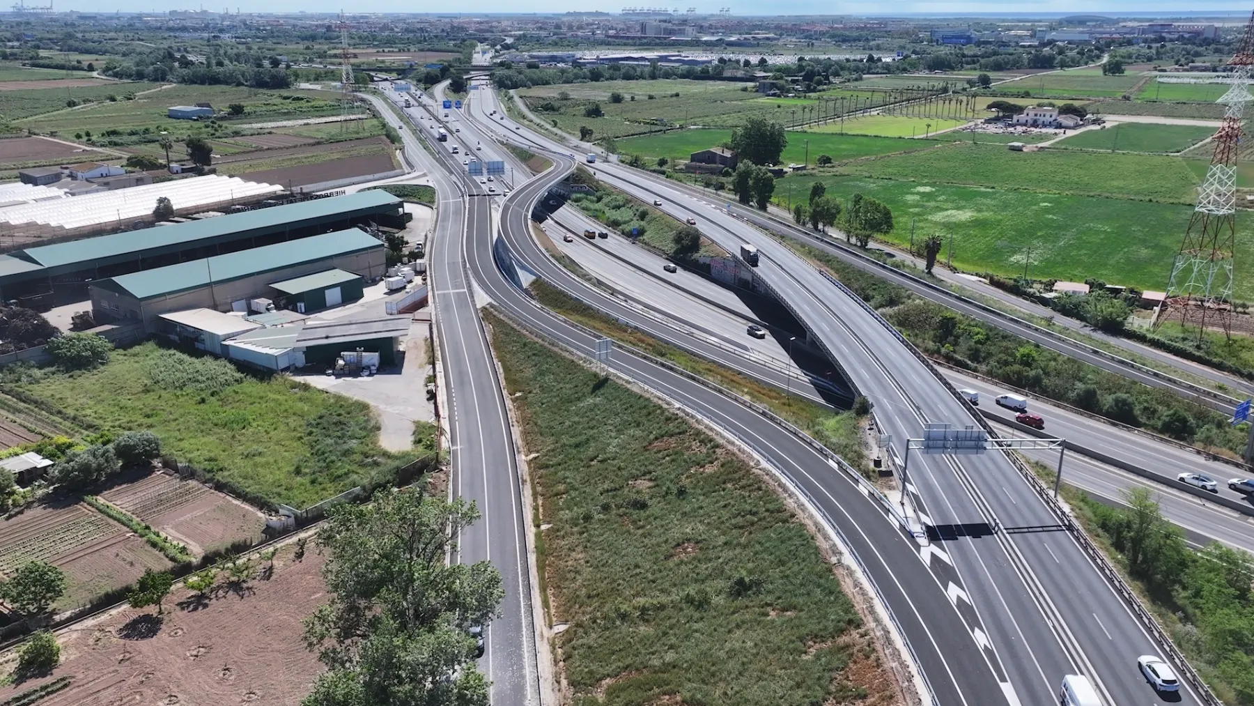 Accidente en la C-32 en Mataró (Barcelona) corta la autopista sentido Girona con 2 km de retenciones desde Argentona