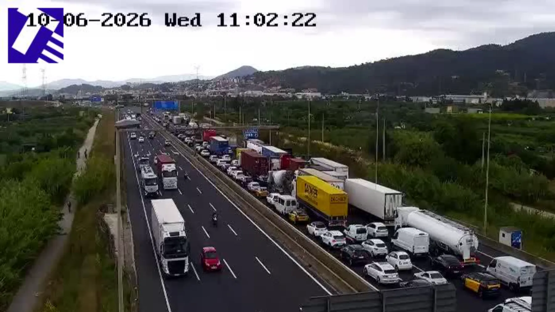La B-23 y la Ronda Litoral colapsan esta mañana en Barcelona con más de 12 kilómetros de retenciones