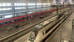 Retrasos en Rodalies Barcelona: una incidencia entre L’Hospitalet y Sants afecta a las líneas R1 y R4