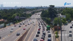 Accidente en la A-6 en El Plantío corta el carril derecho y complica la salida de Madrid