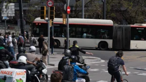 Cortes en Barcelona este domingo: Sants y Gran de Gràcia cerradas al tráfico y obras activas en las principales autopistas