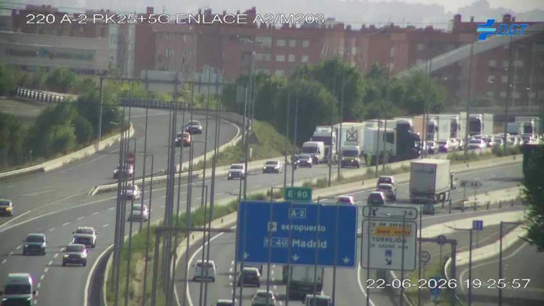 Accidente en la A-2 en Madrid: dos carriles cortados complican la salida por Torrejón de Ardoz