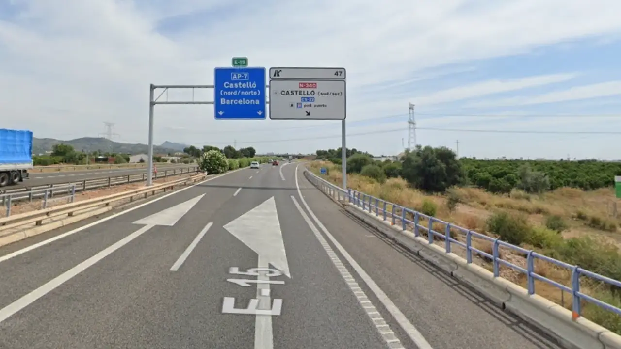 Cortada la AP-7 en Castellón por un accidente entre Vinaròs y Benicarló: desvíos por la N-238 y la N-340