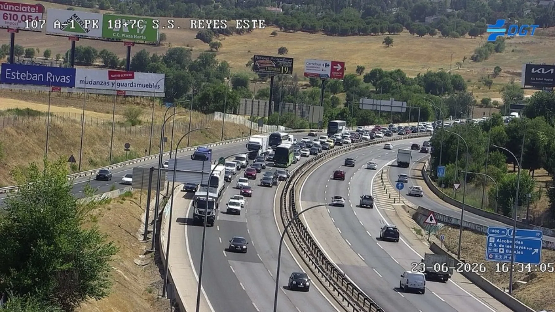 Accidente en la A-1 en Madrid: cortado un carril en San Sebastián de los Reyes y complicaciones en la salida de la capital