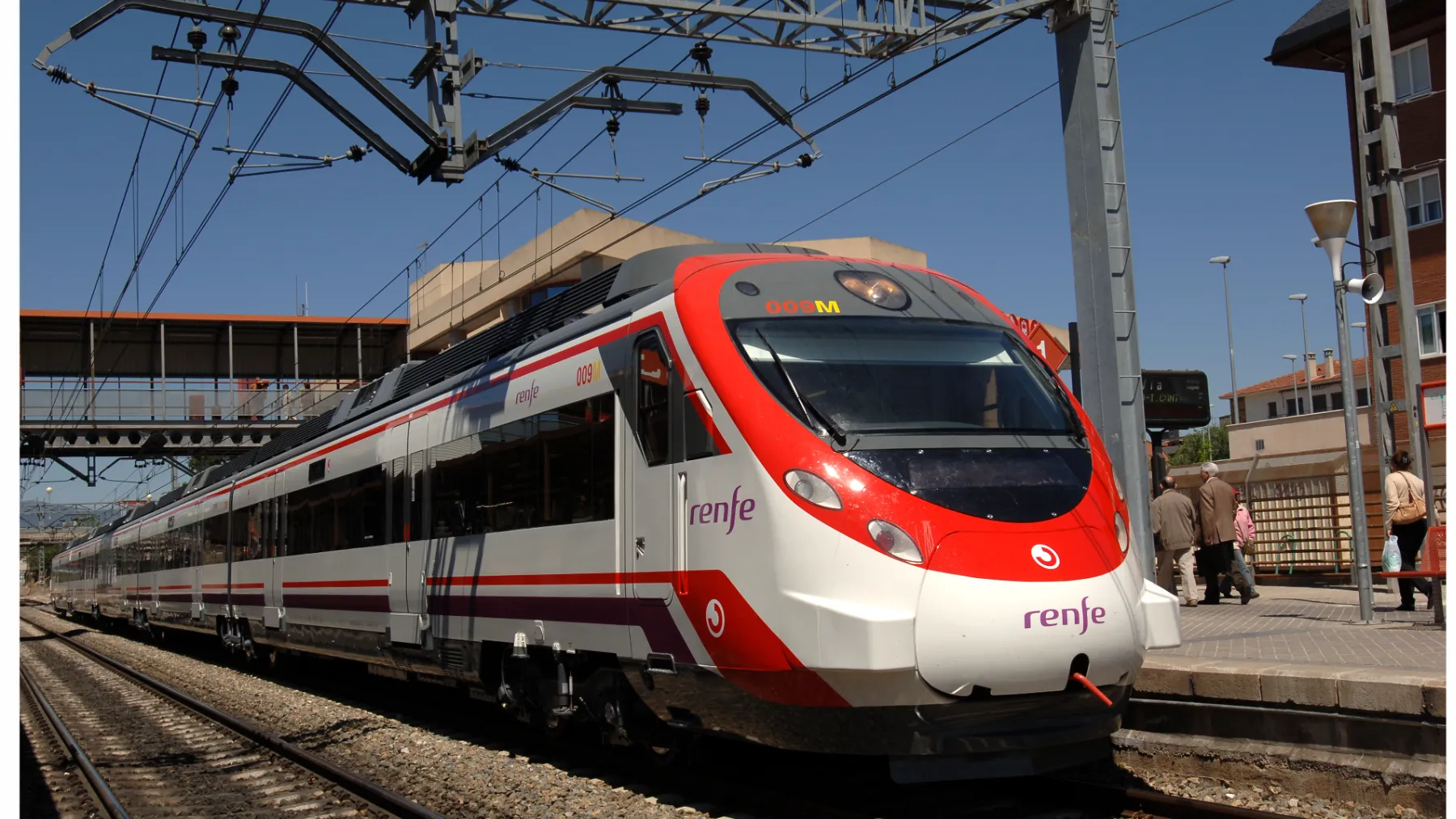Retrasos en el AVE Madrid-Valladolid por una avería eléctrica: afectados los trenes hacia Burgos, León y el norte de España