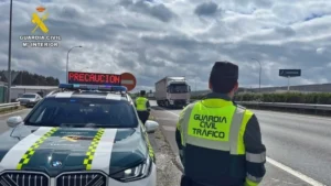 Miles de autobuses bajo vigilancia esta semana: Trànsit activa una campaña especial de controles en carretera