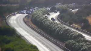 Cortada la A-4 en Sevilla por un siniestro en Dos Hermanas: tráfico desviado por la N-4 y retenciones kilométricas