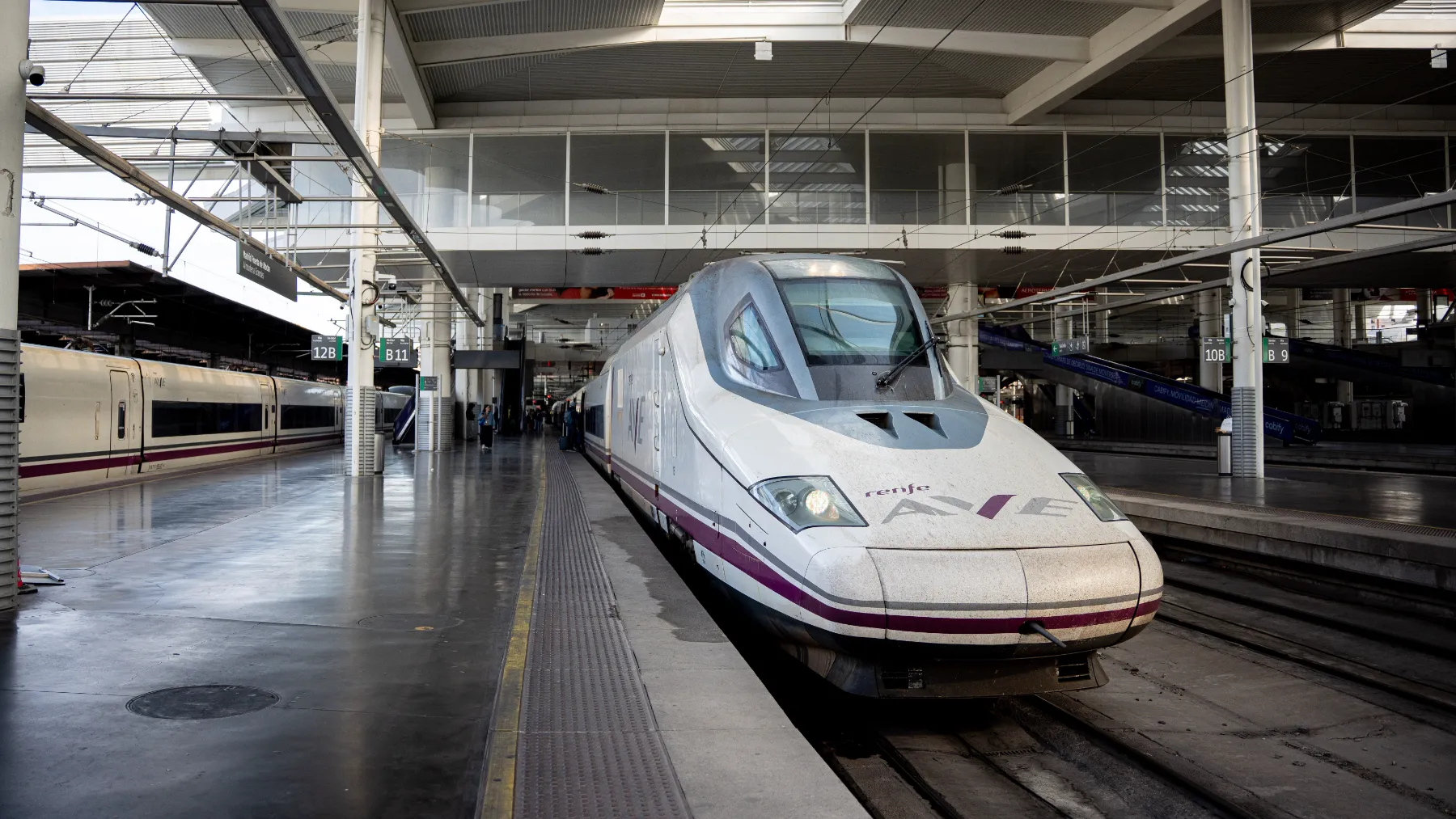 Retrasos en el AVE Madrid-Sevilla hoy por una incidencia en la señalización entre Venta la Inés y Conquista