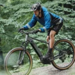 Lidl pone contra las cuerdas a las grandes marcas con una bicicleta eléctrica de 709 Wh por 1.399 euros: monta Shimano, Maxxis y batería LG