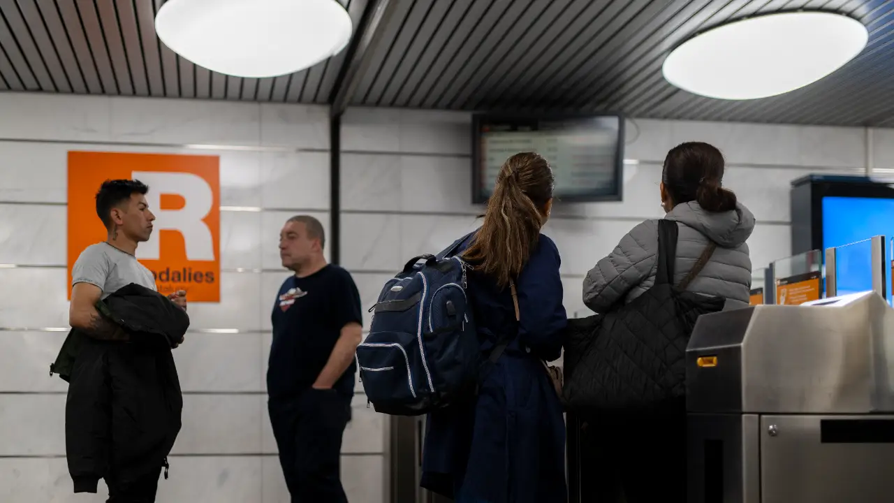 Interrumpida la circulación de Rodalies entre Ripoll y Ribes de Freser por la caída de un árbol sobre la catenaria