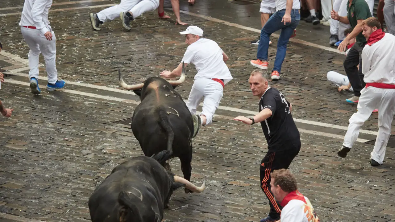 ¿A qué hora empiezan los encierros de San Fermín 2026? Horarios, calendario y cuánto duran