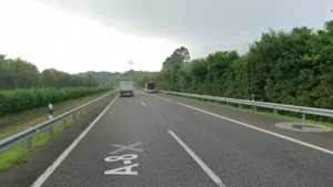 La A-8 registra importantes retenciones en Muskiz mientras un accidente y varias obras complican la circulación
