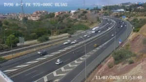 Un accidente colapsa la salida por la A-7 en Málaga con más de cuatro kilómetros de retenciones