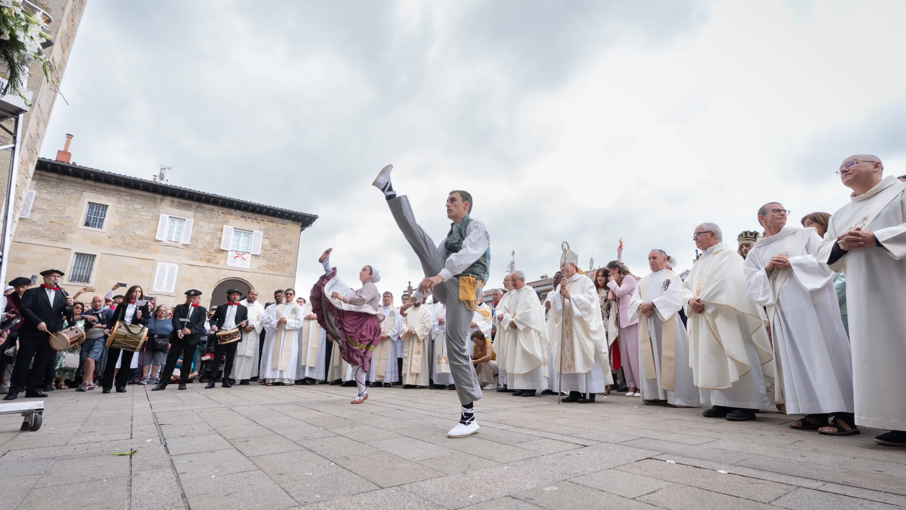 Programa de las Fiestas de la Virgen Blanca 2026 en Vitoria-Gasteiz: actos, conciertos y calendario completo