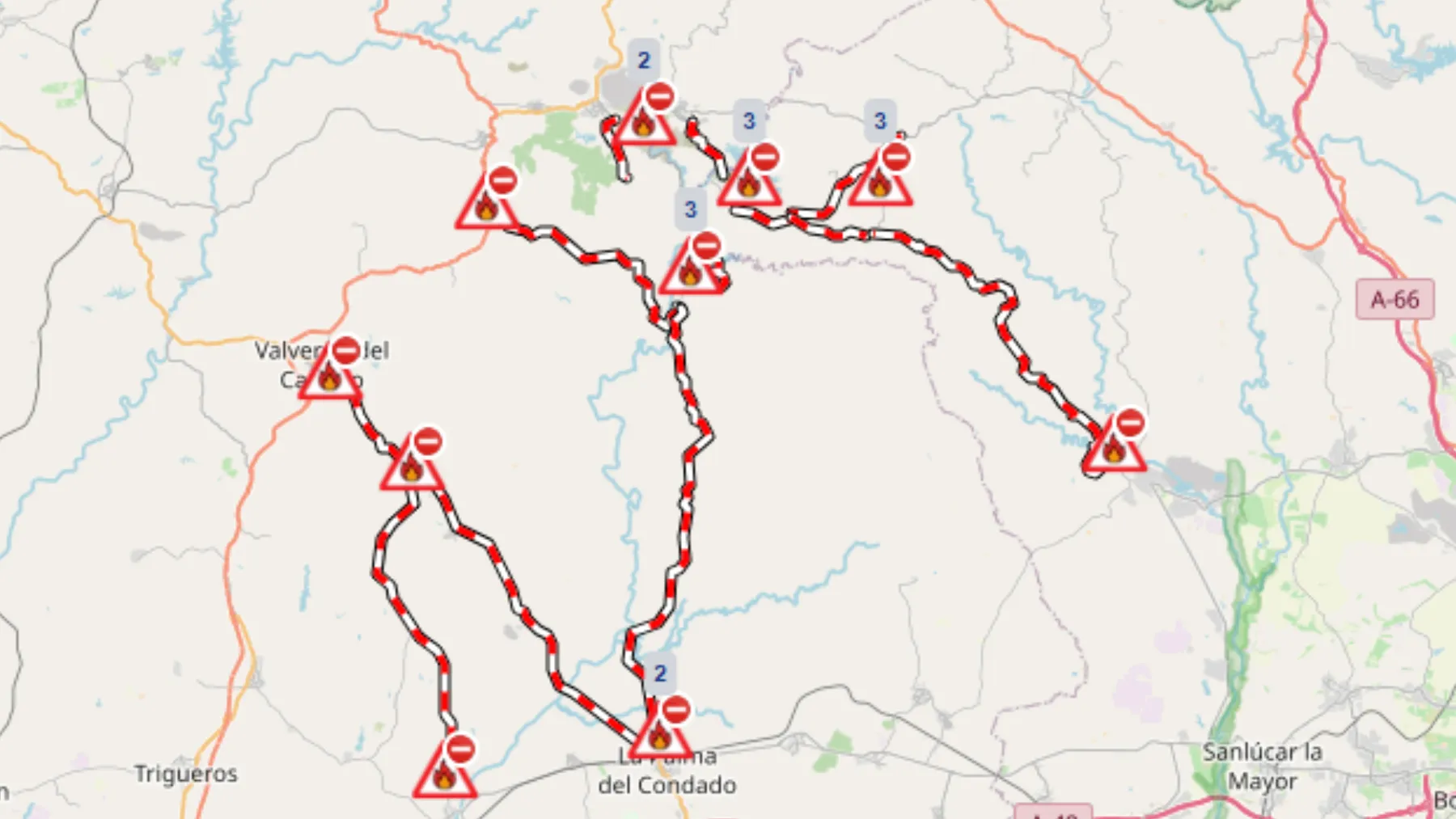 La DGT avisa de nuevas carreteras cortadas por incendios: estas son las vías afectadas en Huelva, Sevilla, Huesca, Toledo, Segovia y Castellón