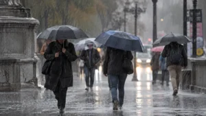 El tiempo del jueves 1 de octubre: aviso naranja en 5 comunidades y riesgo para los trenes en Cataluña, Aragón y Comunitat Valenciana