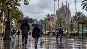 Barcelona amanece con lluvia y hasta 25 grados: cuándo escampa hoy y cuándo vuelve el agua este fin de semana