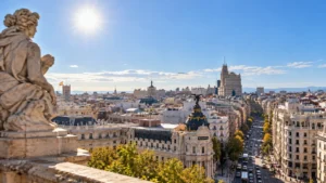 El tiempo en Madrid hoy jueves: sol, viento del noreste y 20 grados tras la lluvia, con un viernes que amanecerá a 6 grados
