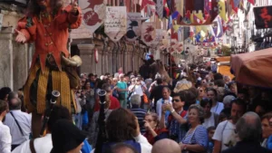 Mercado Cervantino de Alcalá de Henares 2026: el mercado medieval del puente, justas, horarios y cómo llegar sin coche