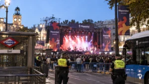 Cortes de tráfico en Madrid por los Conciertos de la Hispanidad 2026: accesos de Metro cerrados, líneas de EMT y aparcamientos afectados