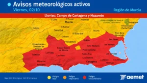 Aviso rojo en el Campo de Cartagena: las lluvias torrenciales dejan sin servicio de tren la línea entre Cartagena y Murcia